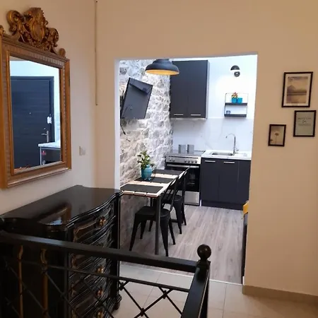 Theane Lime Apartment Kavala